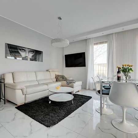 Luxury Long Island Suite غدانسك المظهر الخارجي الصورة
