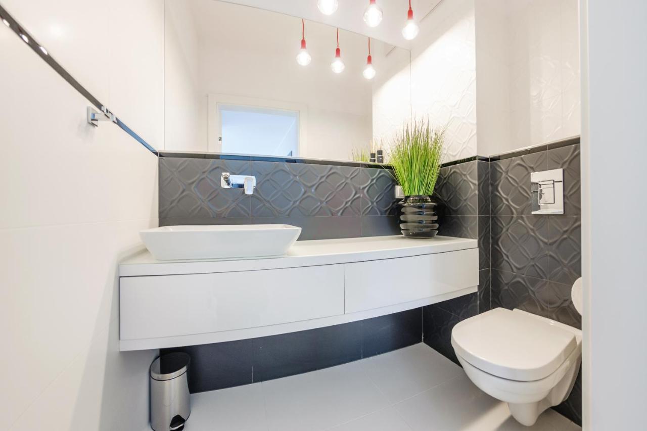 Luxury Long Island Suite غدانسك المظهر الخارجي الصورة