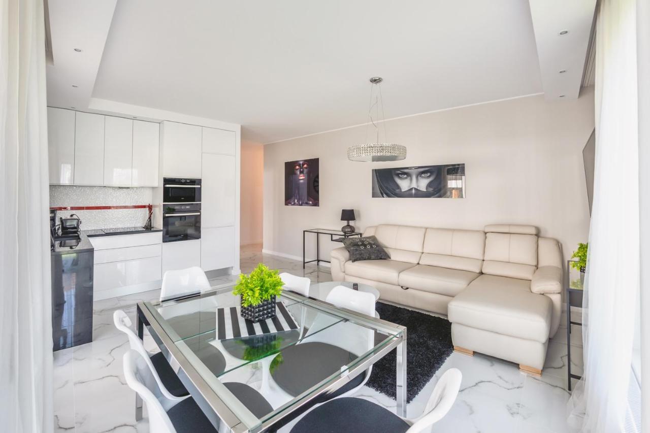 Luxury Long Island Suite غدانسك المظهر الخارجي الصورة