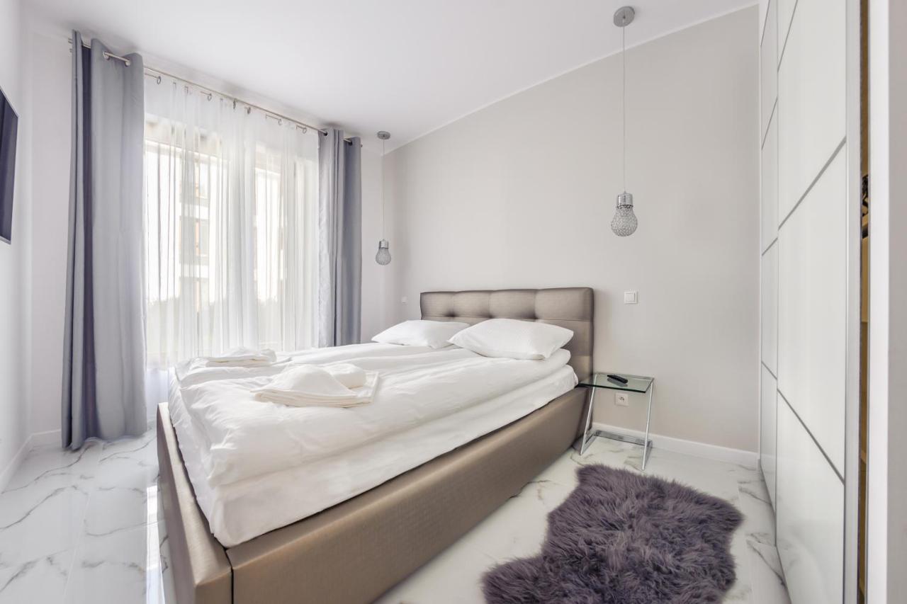 Luxury Long Island Suite غدانسك المظهر الخارجي الصورة
