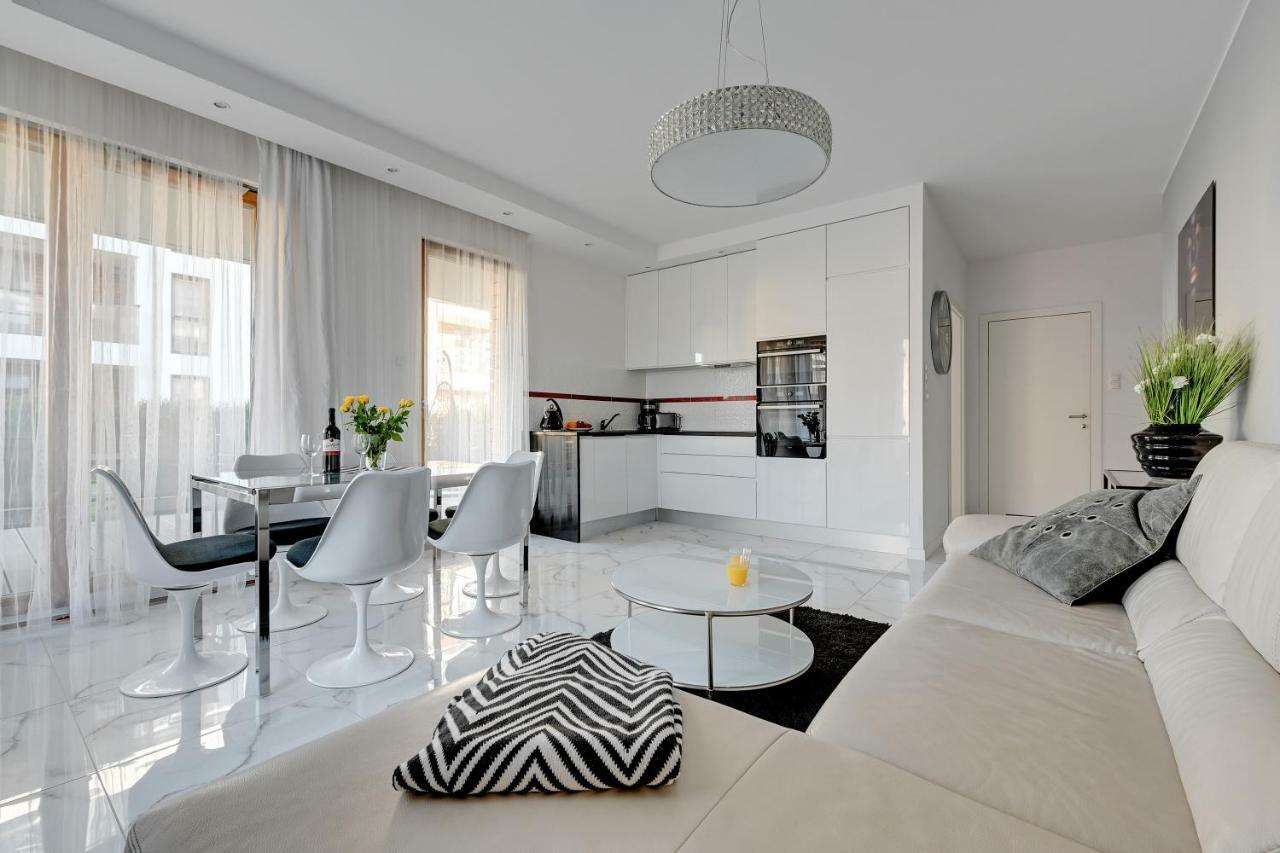 Luxury Long Island Suite غدانسك المظهر الخارجي الصورة