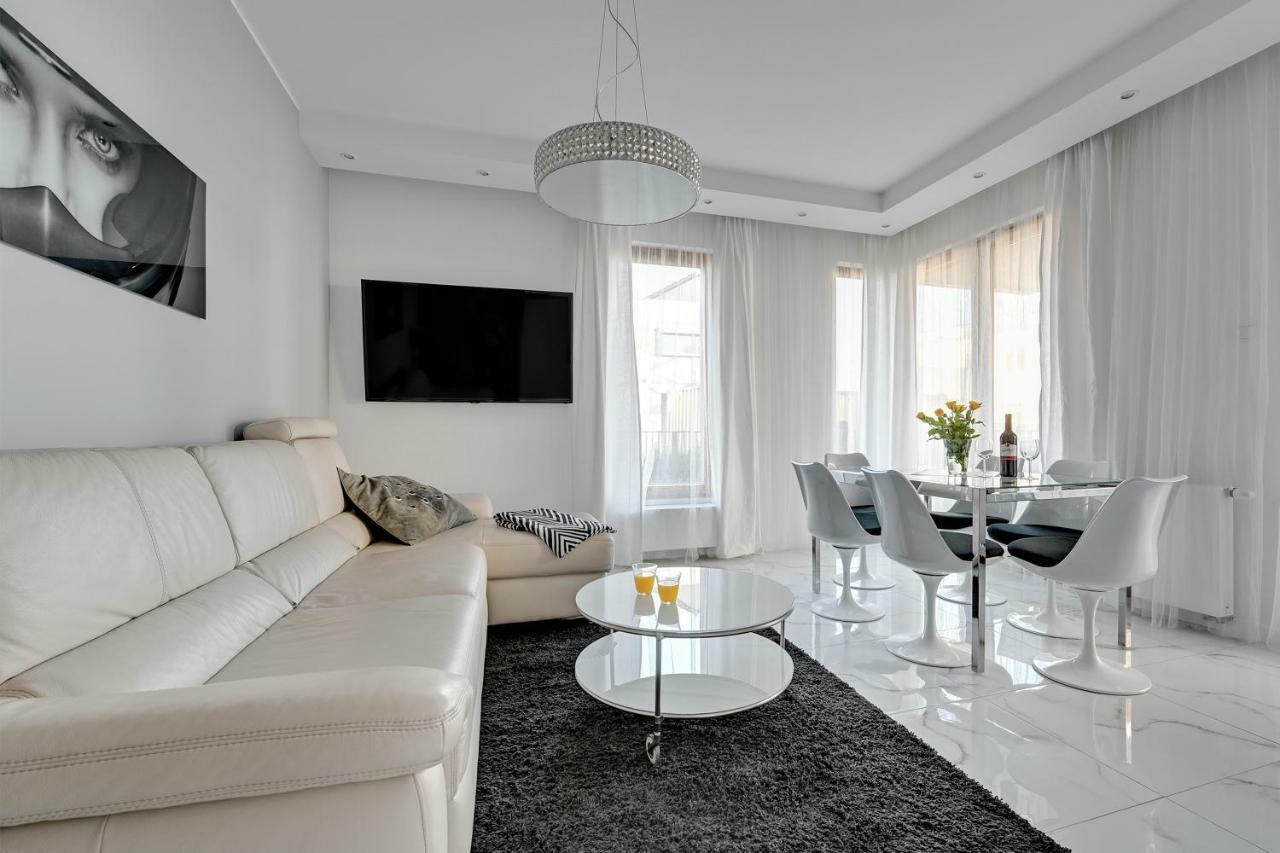 Luxury Long Island Suite غدانسك المظهر الخارجي الصورة